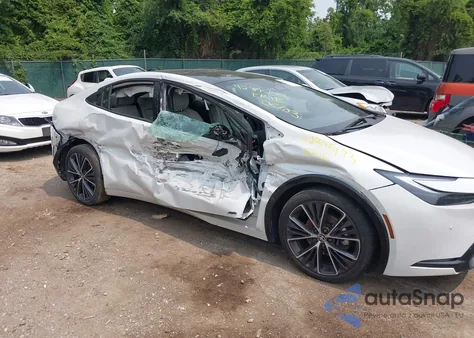 2024 Toyota Prius Limited Awd-E z USA, uszkodzony, nr VIN JTDADABU5R3010971